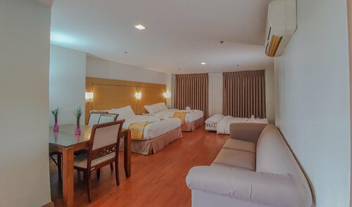 Гостиница Tagaytay Hotel Sixb в Провинции Кавите