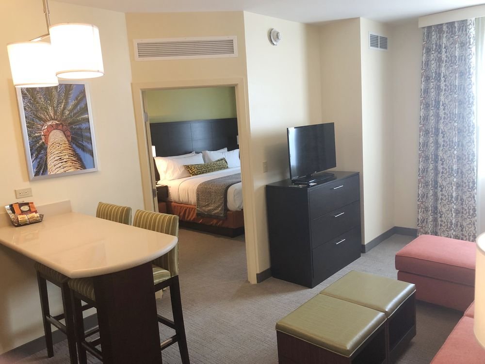 Фото Staybridge Suites Miami International Airport, an Ihg Hotel