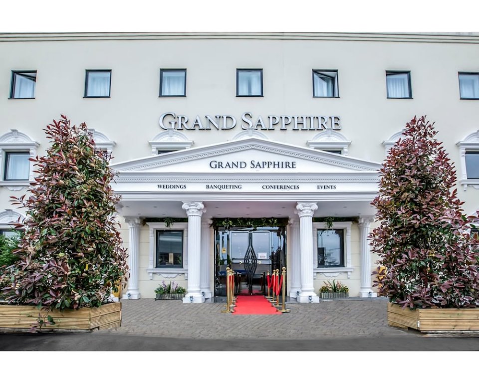 Фото Grand Sapphire Hotel
