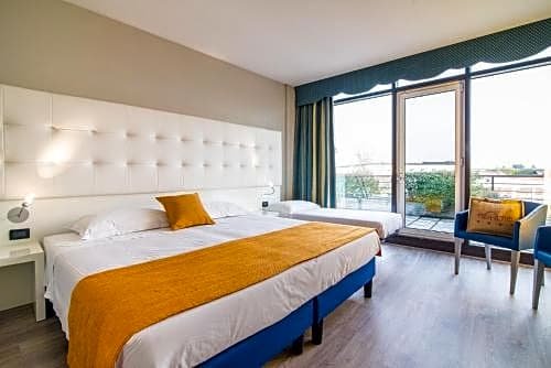 Фото Viest Hotel