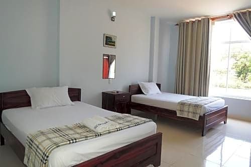 Фото Quang Nhat Hotel