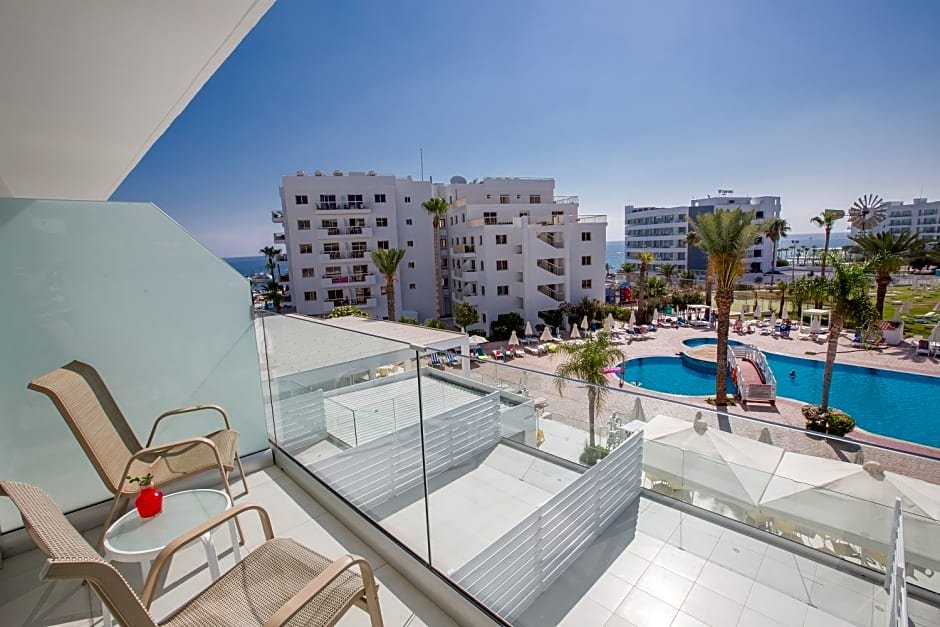 Фото Tsokkos Protaras Hotel