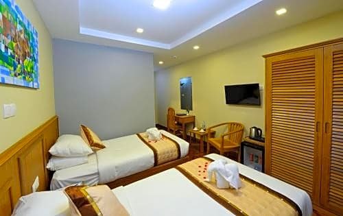 Фото Hotel H Valley Yangon