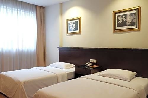 Фото Grand Sakura Hotel
