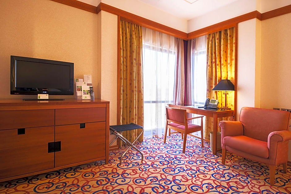 Фото Holiday Inn Kuwait Salmiya