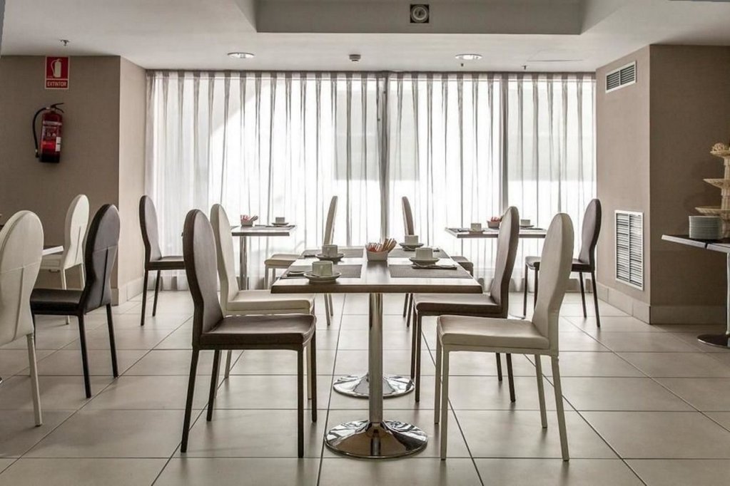 Фото Hotel Dome Madrid