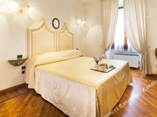 Фото IL Tornabuoni