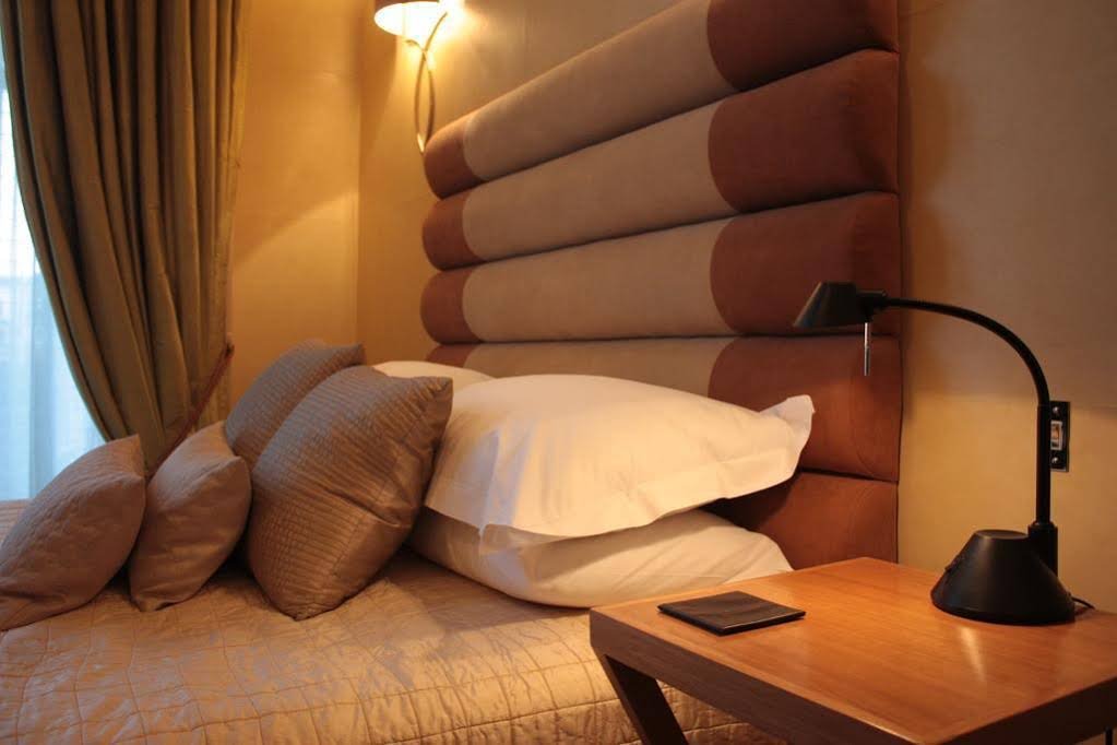 Фото Lypiatt House Hotel