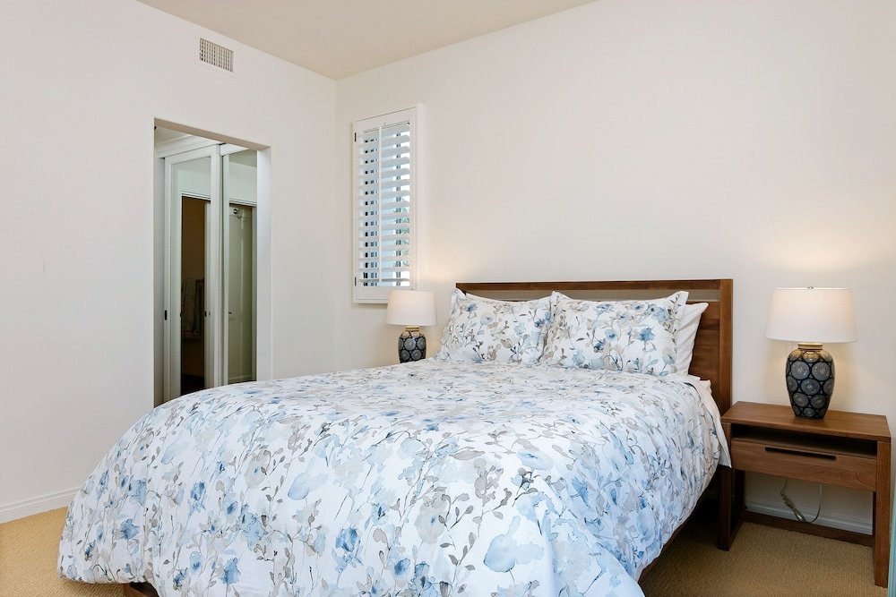Фото 217 Santa Barbara St Duplex 2 Bedrooms 2 Bathrooms Duplex