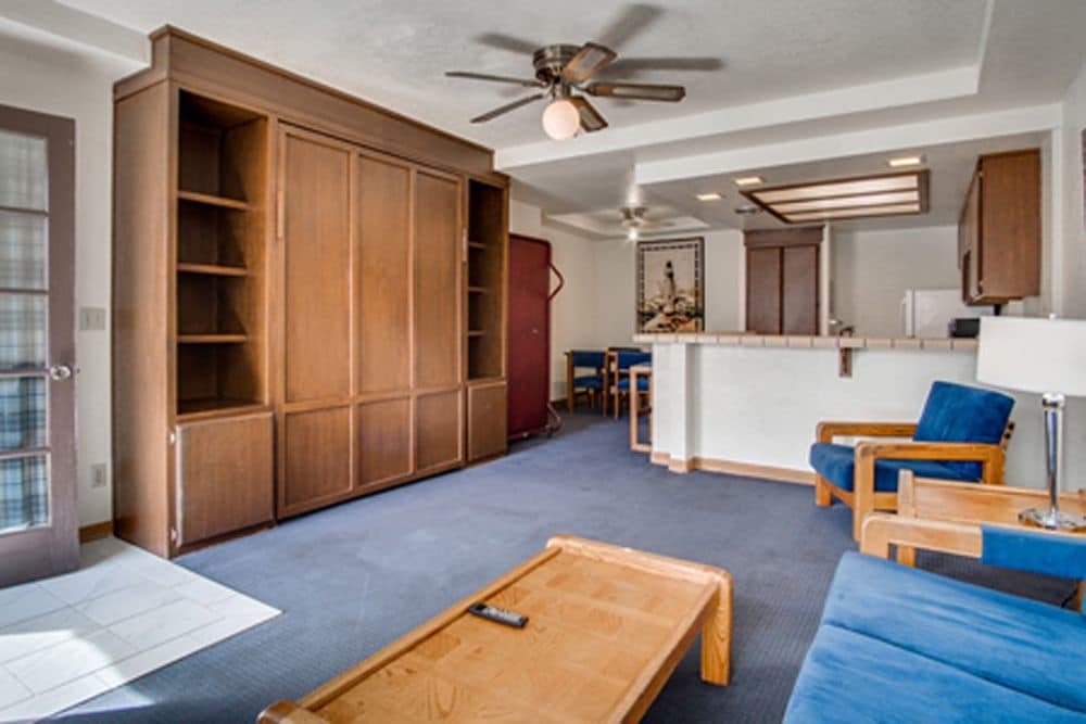 Фото Seaport Village Inn Avalon