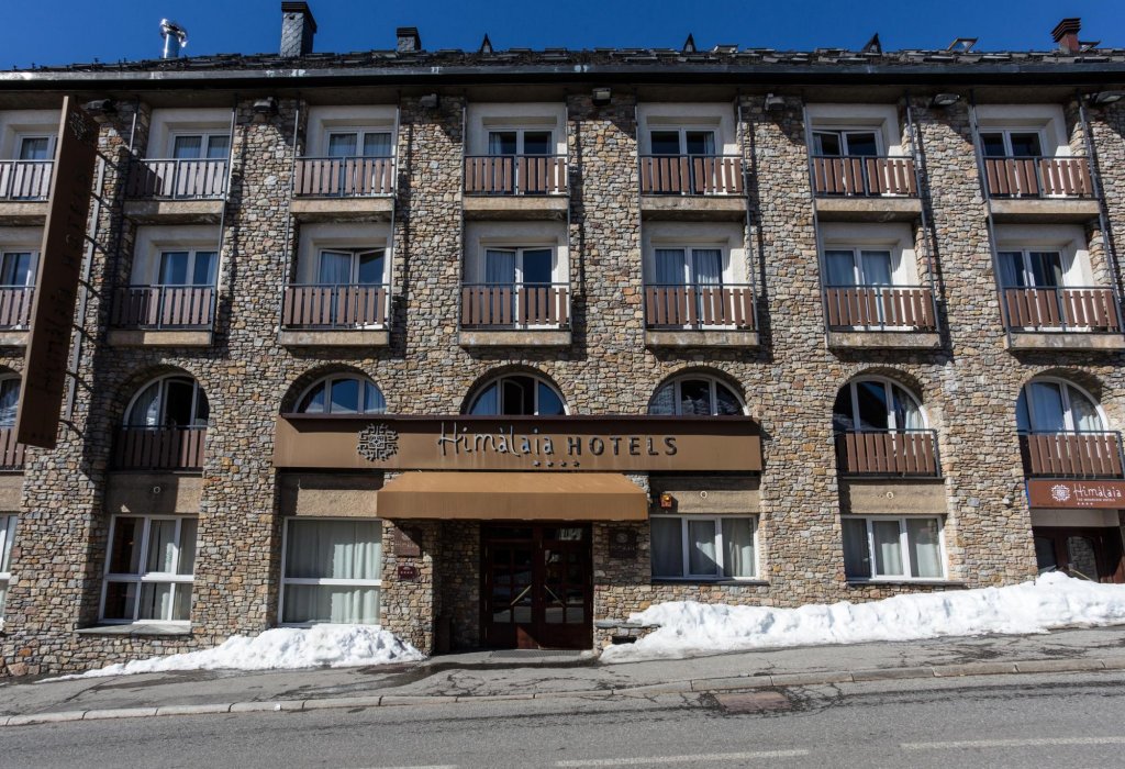 Фото отеля 2