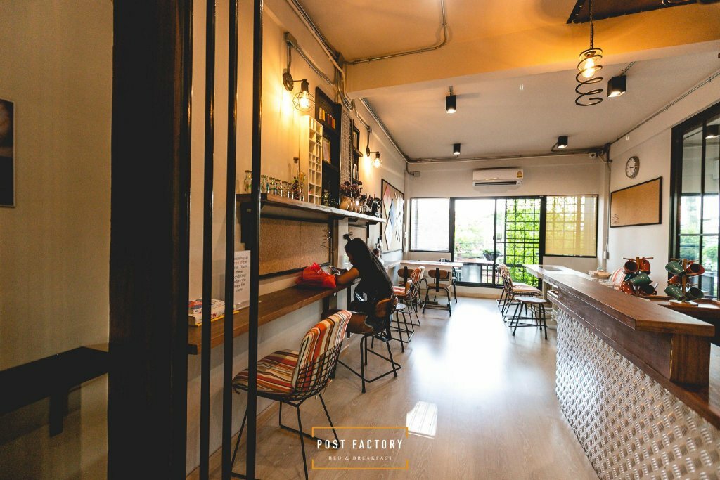 Hotel Post Factory Bed & Breakfast Sathorn Hostel - Adults Only, Bangkok, photo
