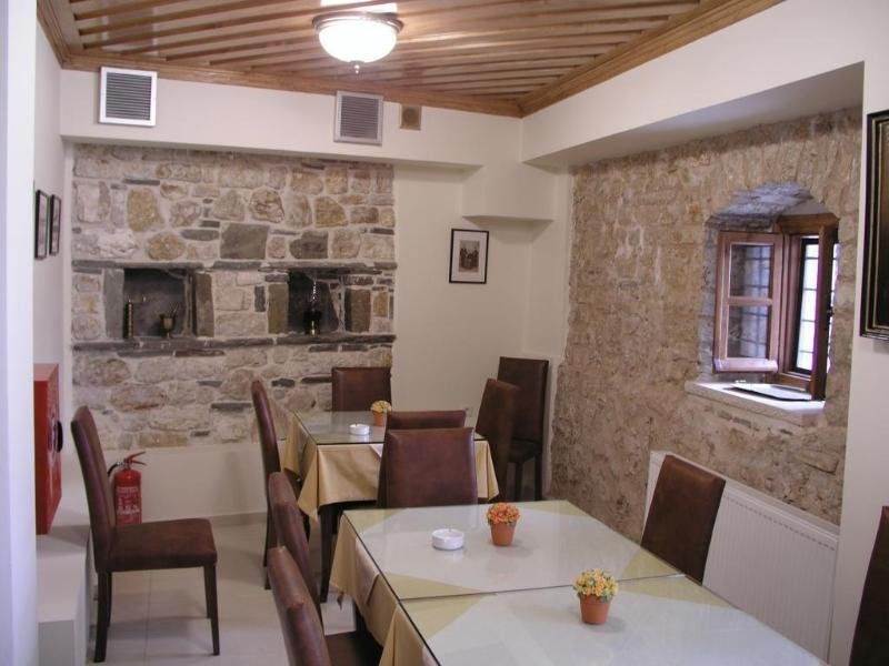 Фото Kentrikon Hotel