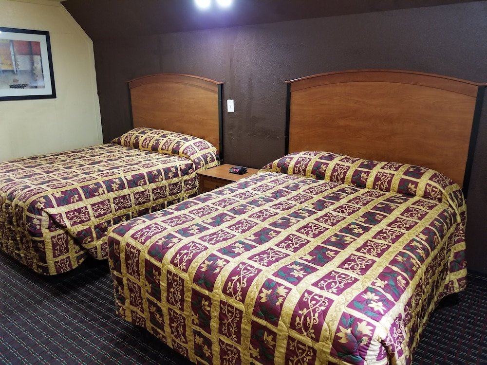 Фото Great Val-U Inn Odessa