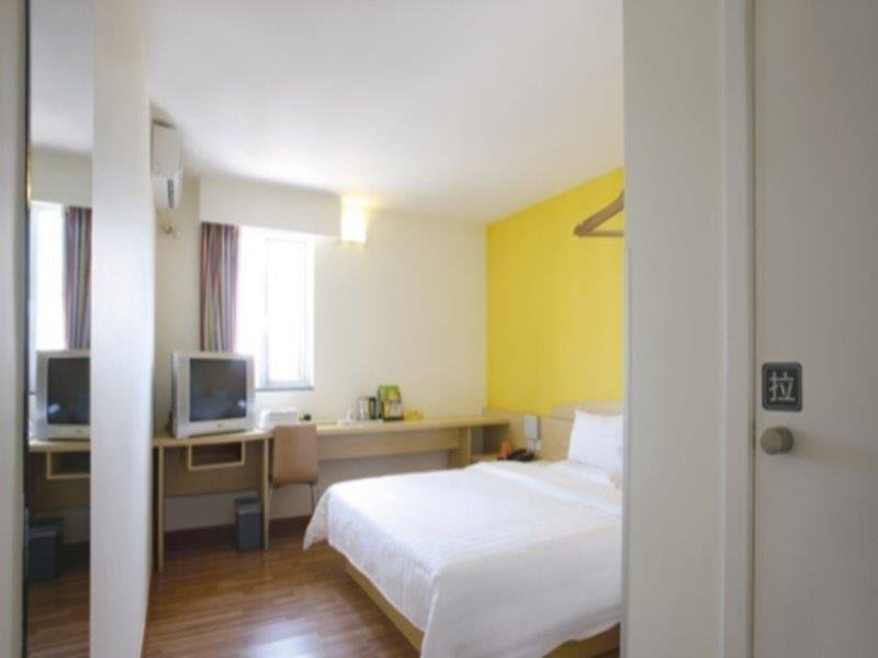 Фото 7 Days Inn Shenzhen Baoan Bus Station Haiya Binfen City Branch