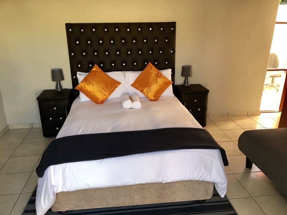 Фото Dossa Guest House