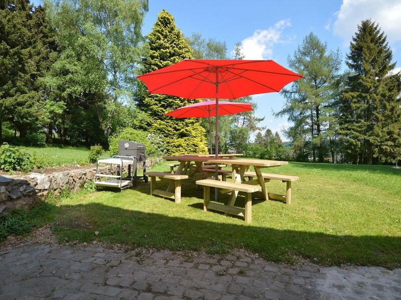 Гостиница Lovely Holiday Home in Francorchamps With Private Garden