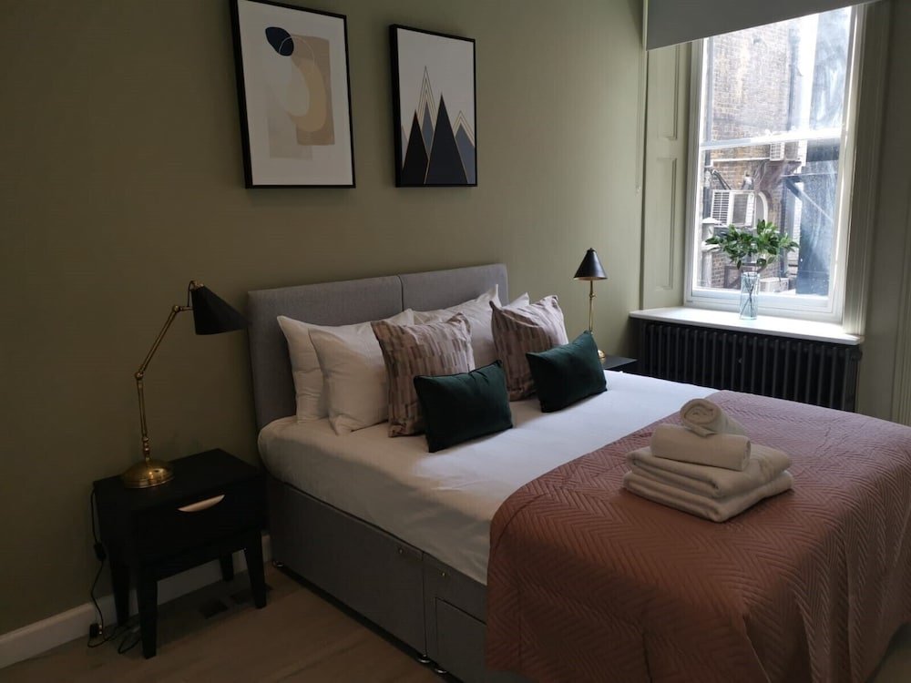 Фото Gerrard Place by Q Apartments