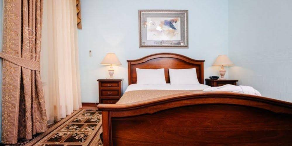 Фото Business Hotel