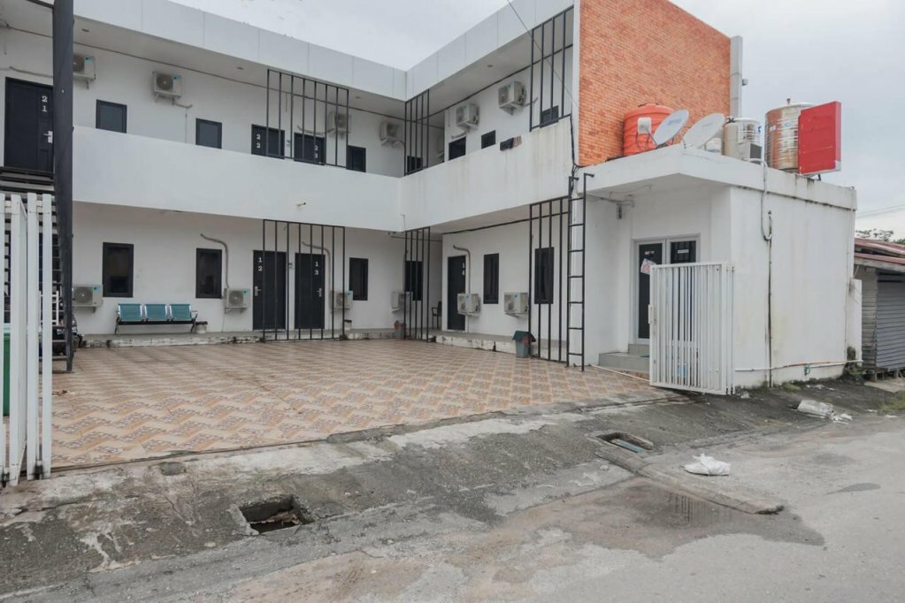 Hotel Sani Guest House by Oyo Rooms, Balikpapan, photo