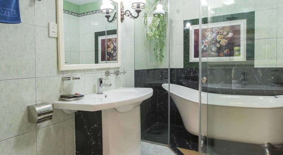 Фото Dragon Hotel