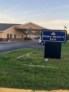 Fort Scott Inn