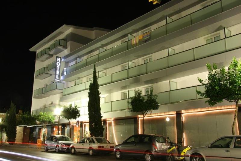 Фото Hotel Astari