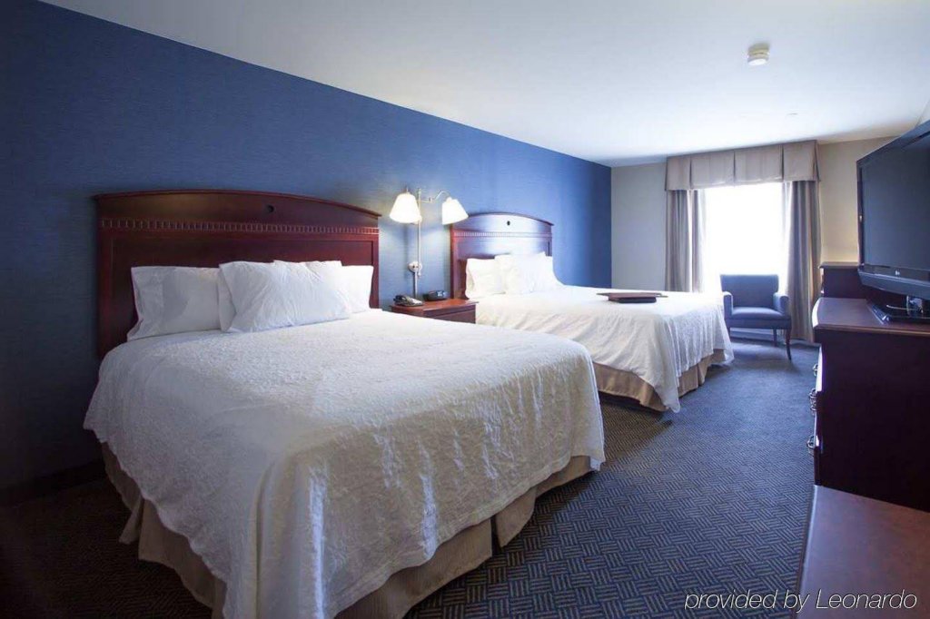 Фото Hampton Inn Nashua
