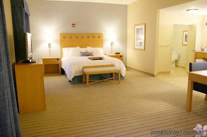 Фото Hampton Inn And Suites Madera