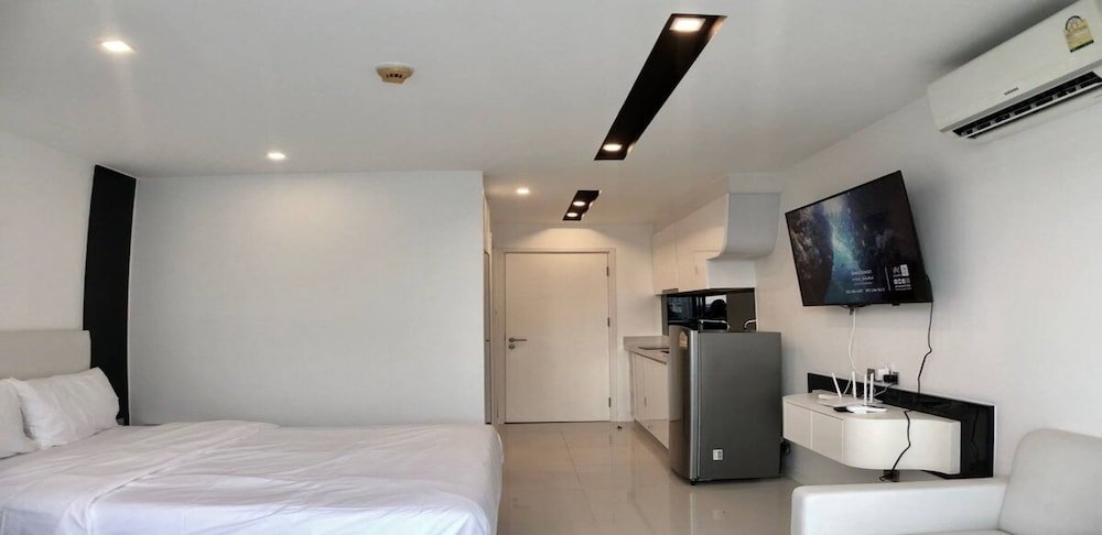 Фото City Center Residence by Pattaya Sunny Rentals