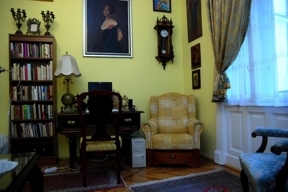 Фото Central Square Apartments