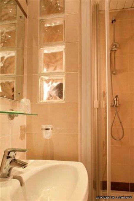 Фото Hotel Eiffel Villa Garibaldi