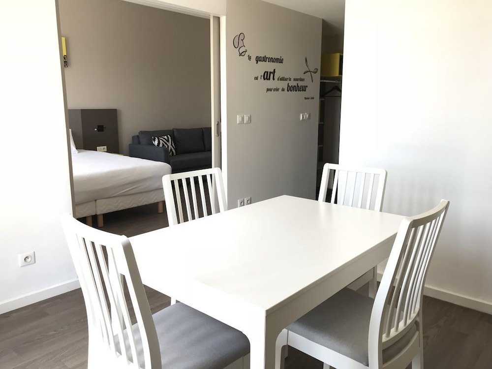 Фото Brit Hotel  Lyon Nord Dardilly