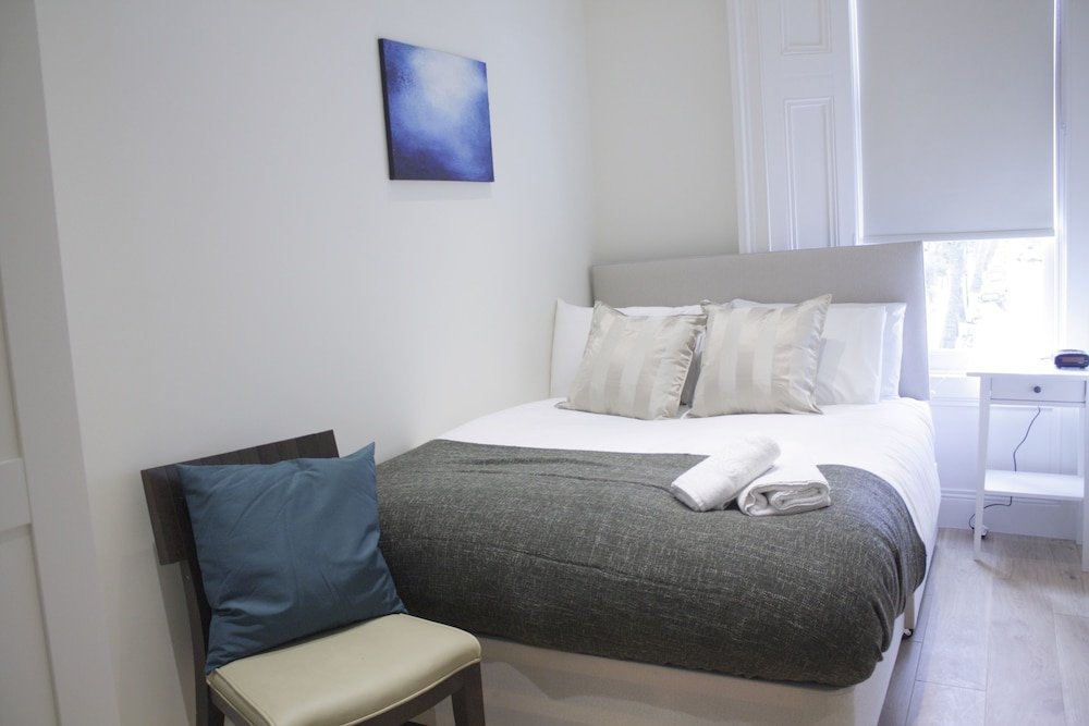 Фото Urban Stay Oxford Gardens Apartments