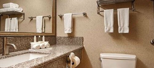 Гостиница Best Western Plus North Las Vegas Inn & Suites в Норт-Лас-Вегасе