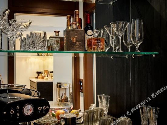 Фото Sir Nikolai Hotel