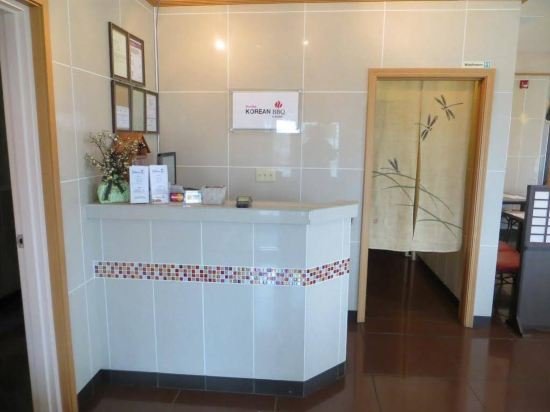 Фото Queen Bee Hotel