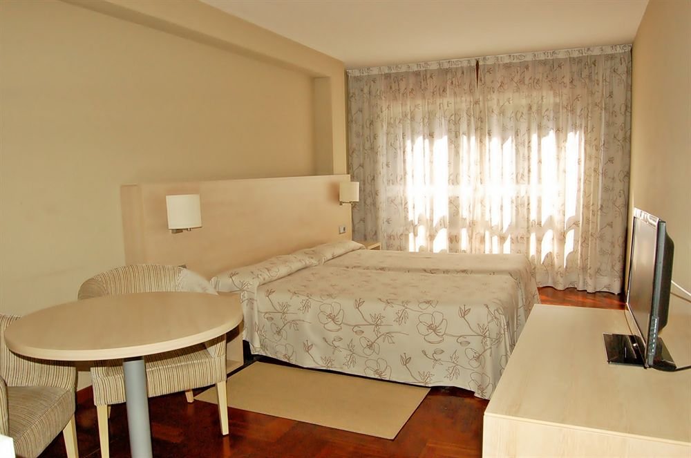 Фото Apartamentos Portazgo