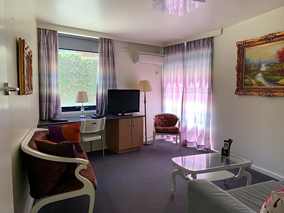 Фото Albert Heights Serviced Apartment