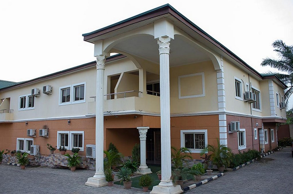 Фото отеля 1