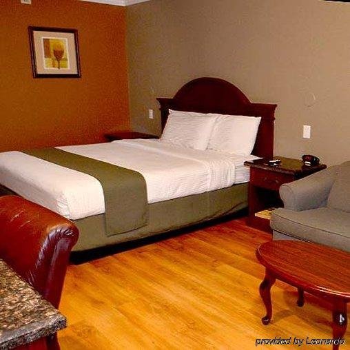 Фото Dynasty Suites Hotel Riverside