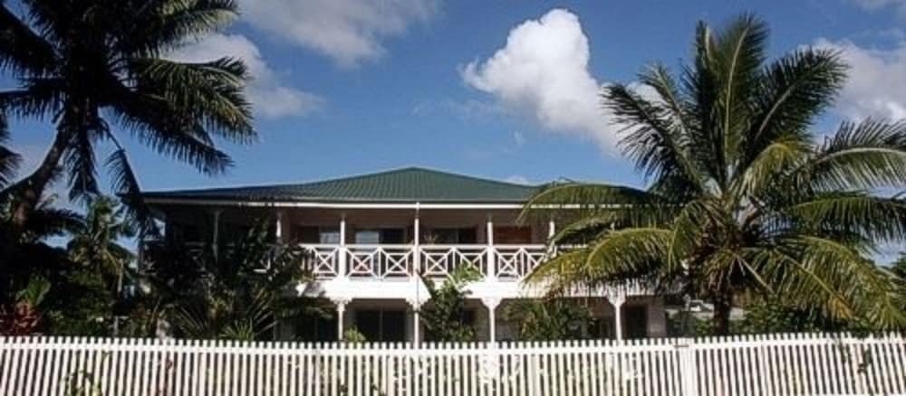 Фото Waterfront Lodge