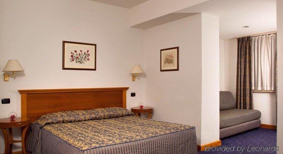 Фото Hotel Diplomatic