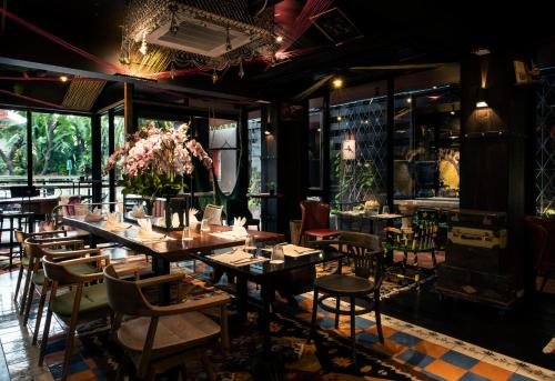 Фото Dhevi Bangkok Hotel