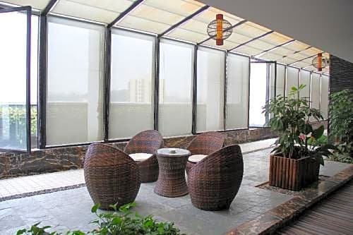 Фото Venus Royal Hotel Yingbin GuangZhou Airport