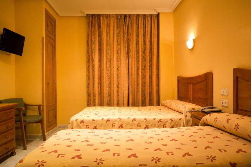 Фото Hostal Toledo