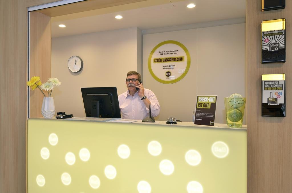 Фото B&b Hotel Karlsruhe