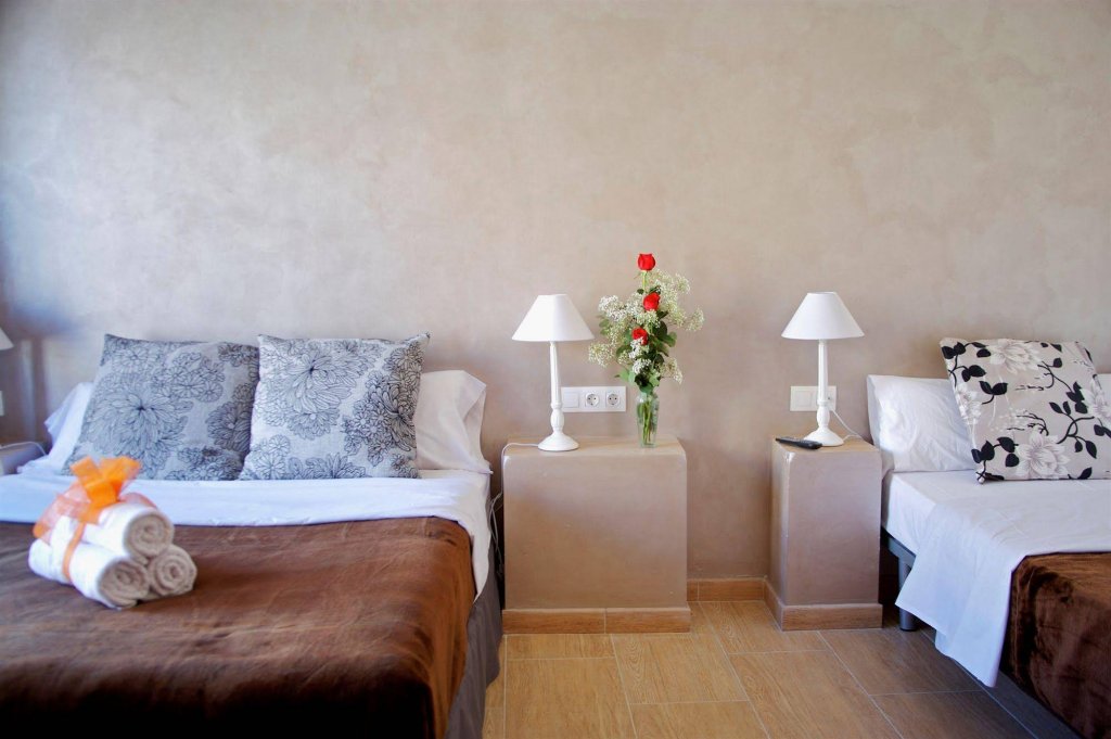 Фото Hostal Colkida