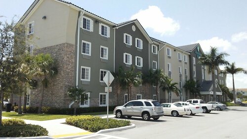 Гостиница WoodSpring Suites Fort Lauderdale