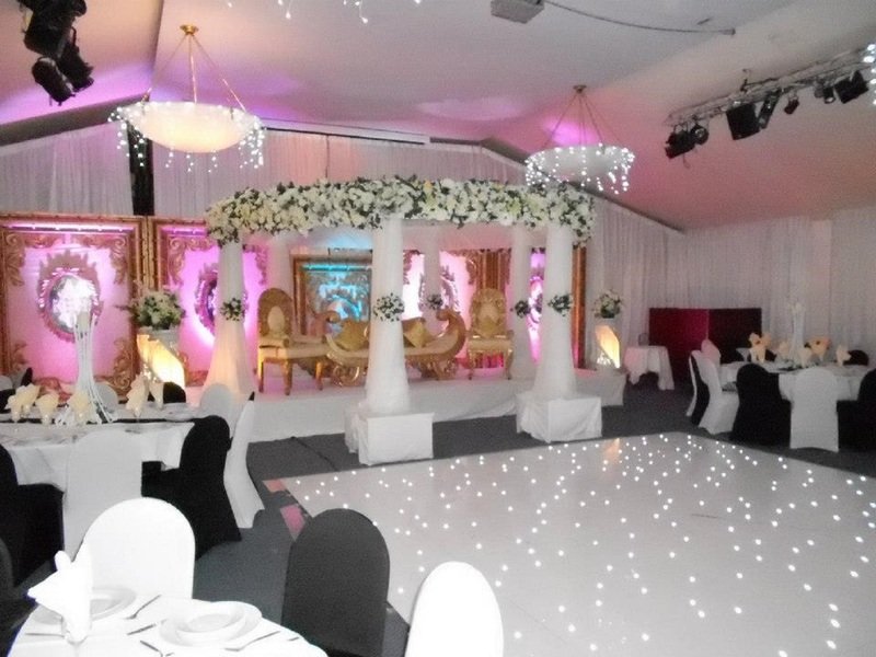 Фото Devonshire House Hotel